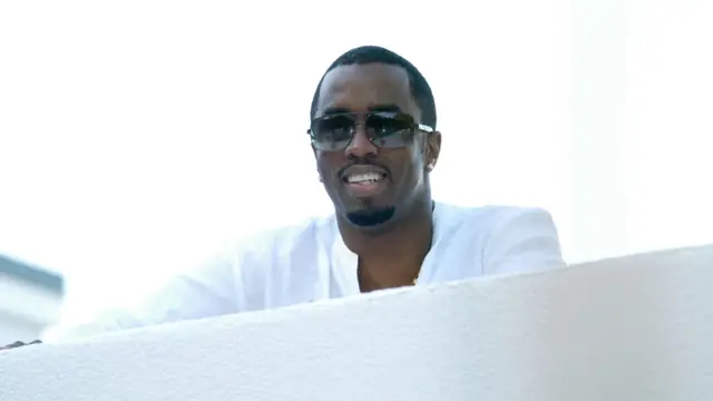 Sean 'Diddy' Combs sorrindo na edição de 2007 da Festa do Branco, em East Hampton, New York
