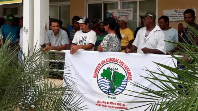 Protesto em Barra Longa no dia 5 de fevereiro