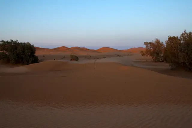 O deserto do Saara na cidade de Merzouga
