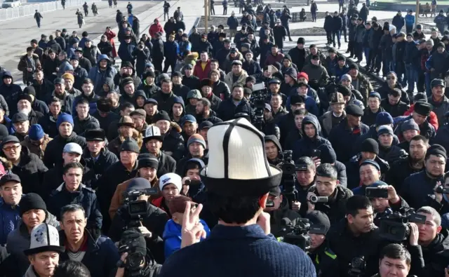 2019年1月，比什凱克的一場反對所謂"中國擴張"的抗議集會。