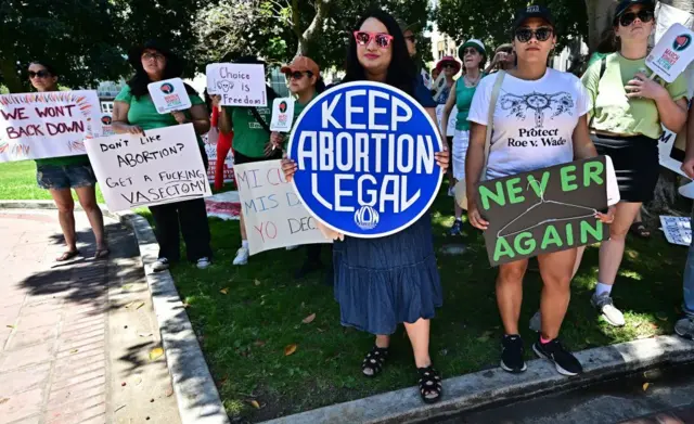 Manifestação a favor do direito ao aborto legal