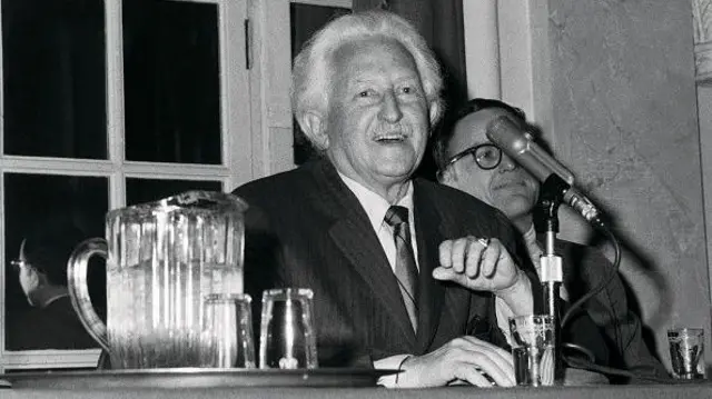 Erik Erikson