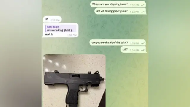 Conversa de telegram com foto de submetralhadora