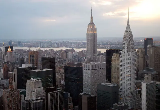 Vista dos edifícios Chrysler e Empire State