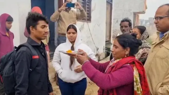 Reencontro da família quando Bablu voltou para casa