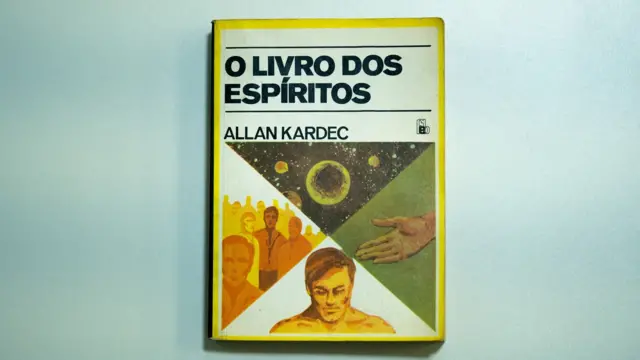 Capa de 'O livro dos espíritos'