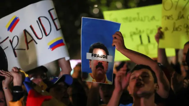 Venezuelanos vivendo no México protestam contra o resultado das eleições na Venezuela (30.jul.2024)