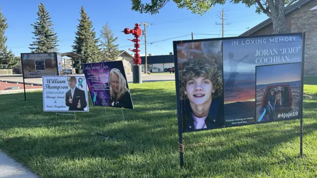 Memorial para pessoas que cometeram suicídio em Rock Springs, Wyoming