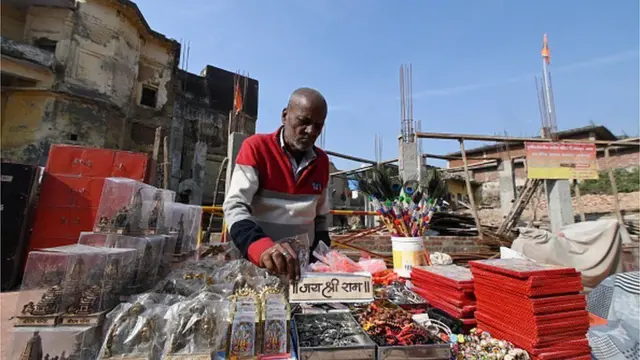 Barraca de um vendedor ambulante em Ayodhya 