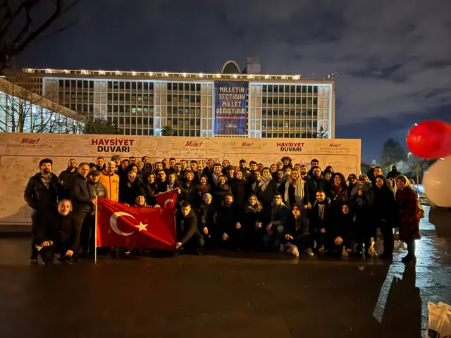 Genç Türkler'in İstanbul Saraçhane'deki Demokrasi Nöbeti'nden bir fotoğraf. 