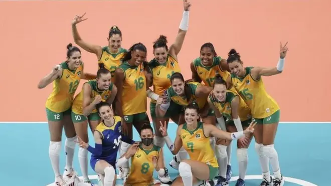 Seleção feminina de vôlei ganhou todos os jogos da primeira fase