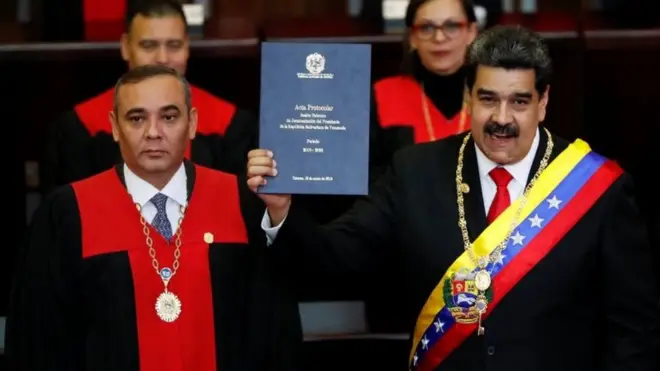 O herdeiro político de Hugo Chávez tomou posse para um segundo mandato e ganhou destaque em publicações internacionais