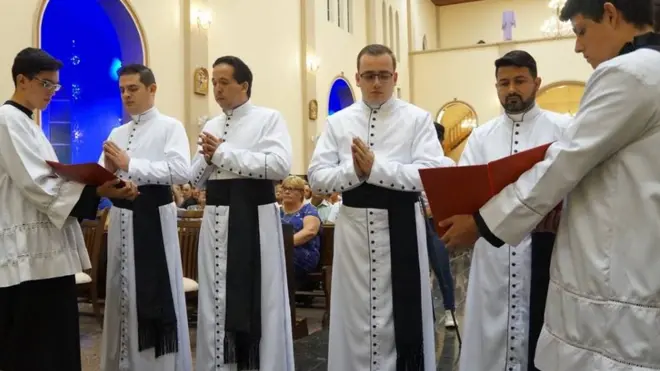 Hoje em dia o celibato é necessário para quem quer se tornar sacerdote na Igreja Católica