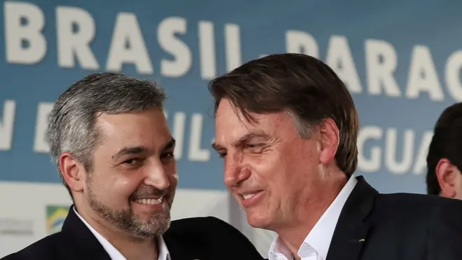 Mario Abdo Benitez e Jair Bolsonaro têm boa relação e já trocaram elogios publicamente em alguns episódios