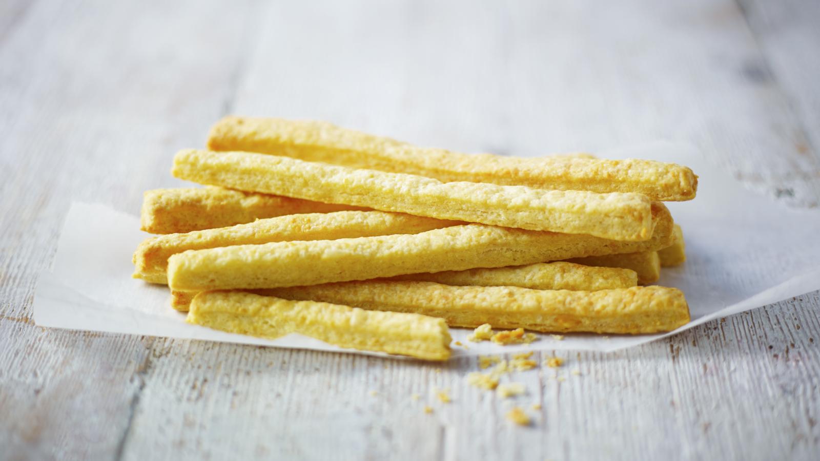 Cheese straws