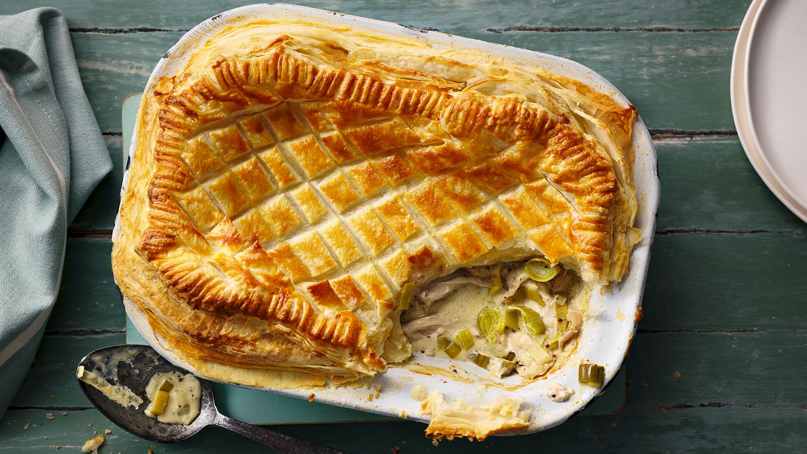 Easy chicken and leek pie