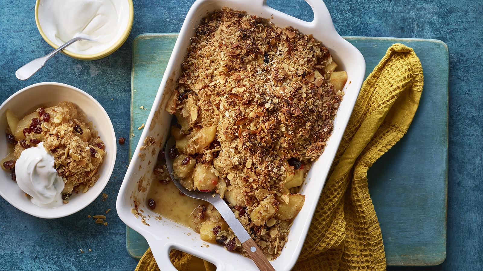 Pear, apple and ginger crumble