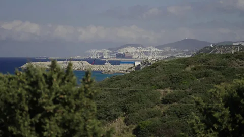 Wave power lights up port in Morocco