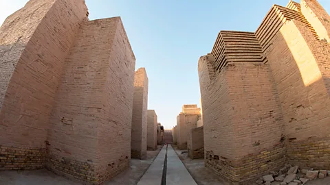 Hussein Faleh/Getty Images The people walking around early cities such as Babylon when it was first built may have had bigger brains than you (Credit: Hussein Faleh/Getty Images)