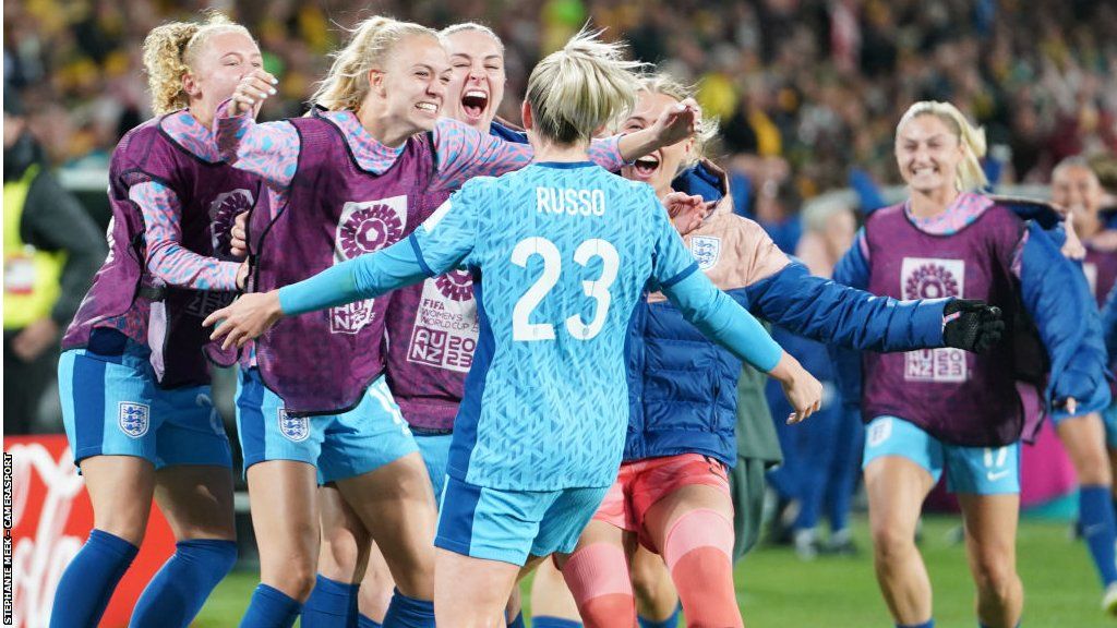 Alessia Russo celebrating a goal for England