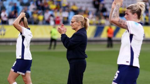 Sarina Wiegman celebrates at full-time