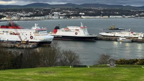 The Manxman, Ben-my-Chree and Manannan in Douglas harbour
