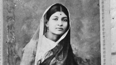 Mumtaz Begum, wearing a traditional Indian dress, with a bindi on her forehead