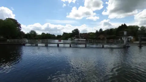 Penton Hook Marina