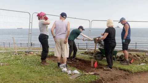 Volunteers team up to unearth 19th century lighthouse