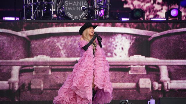 Shania Twain performing on the Pyramid Stage, at the Glastonbury Festival at Worthy Farm