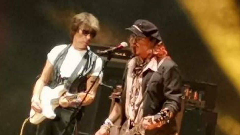 Jeff Beck and Johnny Depp on stage at Royal Albert Hall - 30 May