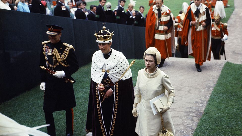 Her Majesty Queen Elizabeth II and her son Prince Charles at his Investiture Ceremony