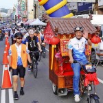 重現60年前宗教盛事！苗栗天后宮騎腳踏車進香，市長曝特有文化起源