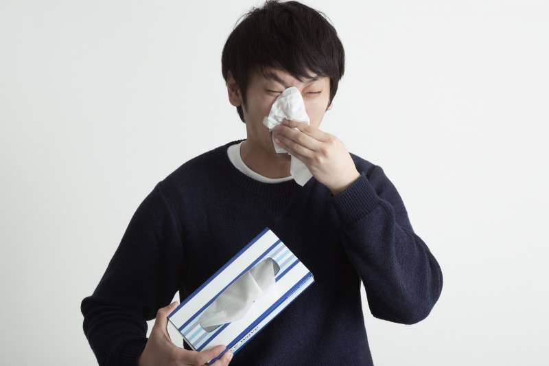 怎麼改善鼻子過敏？中醫教學按壓穴位可以獲得改善。（示意圖非本人／pakutaso）