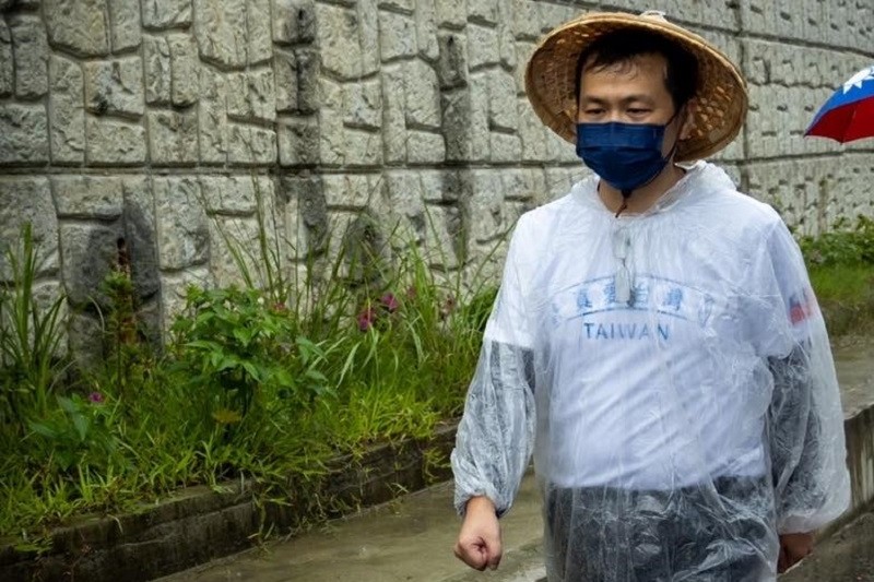 在桃園展開徒步的台北市議員羅智強（見圖）日前表示，希望藉此了解桃園民意，再決定是否參選。（資料照，取自羅智強臉書）