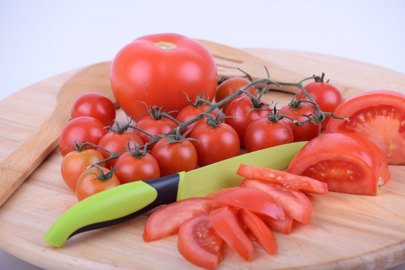 不過番茄該如何保存與烹調？達人分享番茄的處理方式，在家就能輕鬆端出色香味俱全的料理。（示意圖／取自PIXABAY）