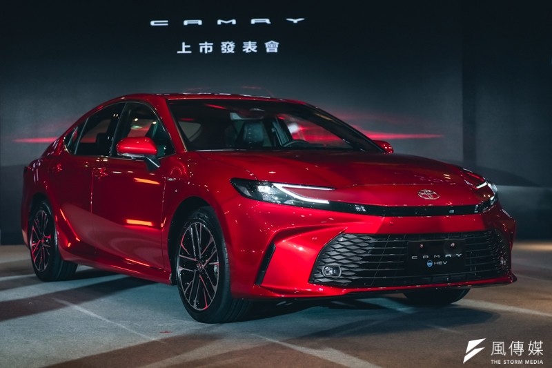 2024 Toyota Camry第9代全新大改款在台上市！98.5萬起、車格、配備、動力全新進化，年度目標六千台！