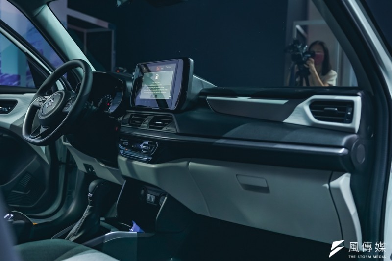 跟上目前的造車潮流，全新第 4 代 Swift 擁有新世代中控台架構。
