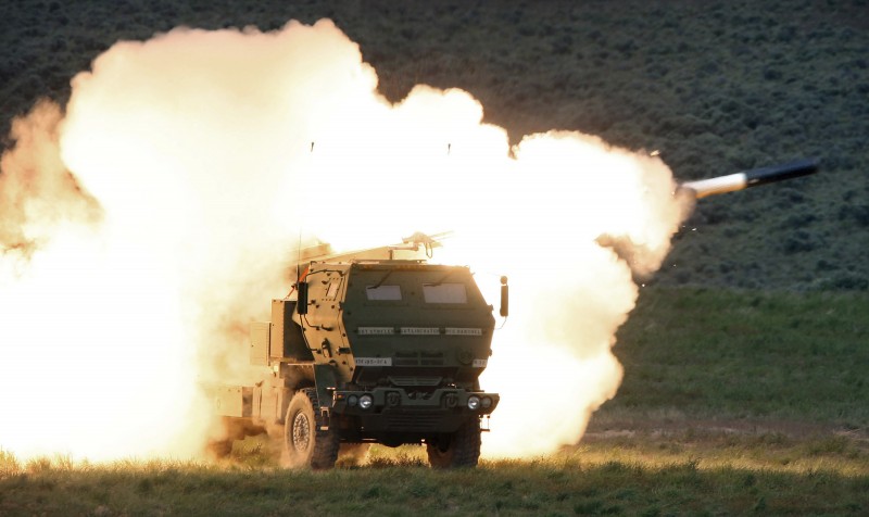 美製M142高機動性多管火箭系統（M142 High Mobility Artillery Rocket System），簡稱「海馬斯」（HIMARS）（AP）