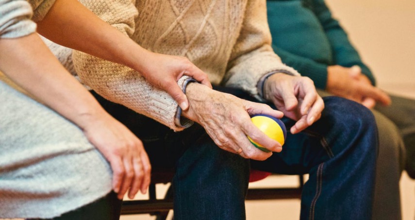 70歲婦血糖高就診，竟是這2類食物惹禍！營養師籲別多吃，很多人以為很健康吃多還不自覺