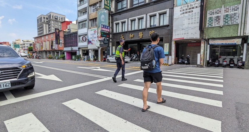 台灣10大交通亂象一次看！「行人地獄」機車亂竄、 汽車亂停…每日平均釀47人傷亡