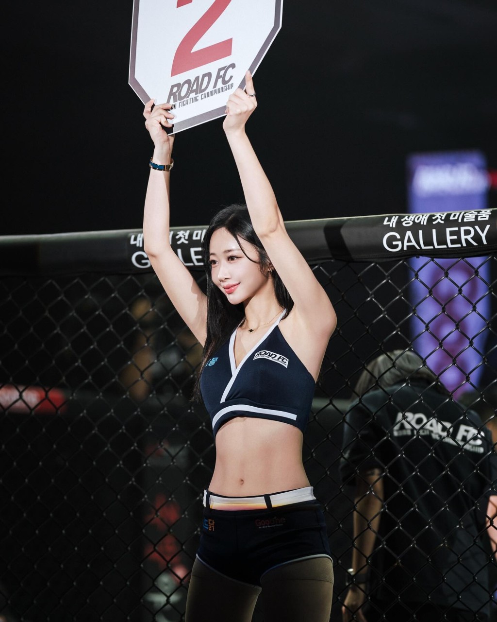 申海莉2018年成為路德國際綜合格鬥錦標賽（Road FC）的擂台女郎。