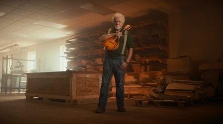 Video thumbnail: The Express Way with Dulé Hill Dulé Meets Master Luthier Doug Naselroad