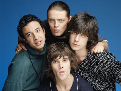 Los Stone Roses fotografiados en Londres en 1990.