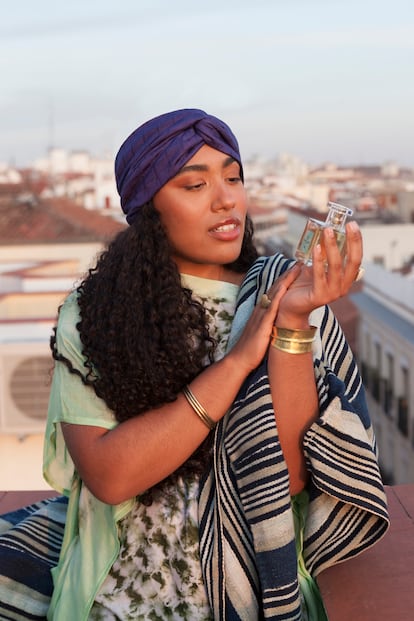 Luna Lionne, hija de Rossy de Palma, con raíces afro por la parte paterna, es la imagen de Aire du Sahal.