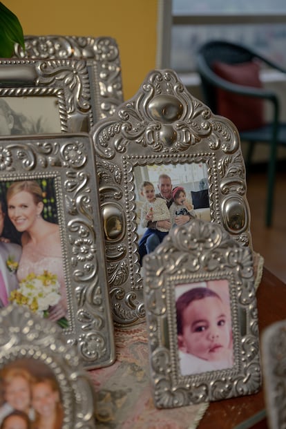 Family photos at Edmundo González Urrutia's house.