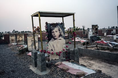     ----PIEFOTO----    Un cementerio en las afueras de Samarra. 