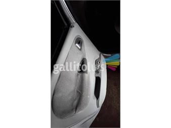 https://www.gallito.com.uy/scenic-impecable-la-unica-del-2009-18655533