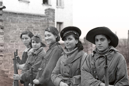 Mujeres guerrilleras en el maquis