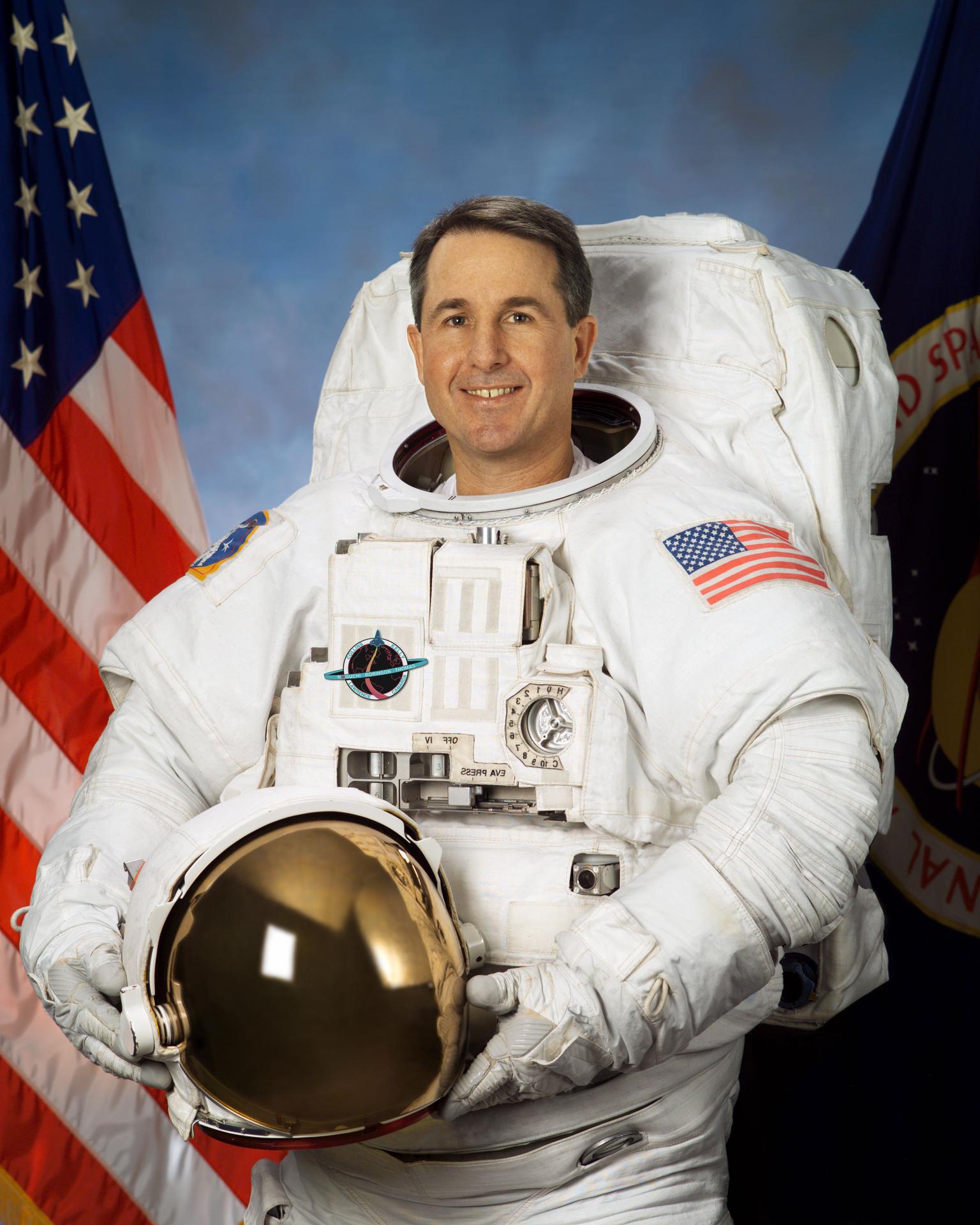 Official astronaut portrait for Stephen Robinson